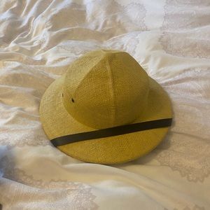 Safari hat
